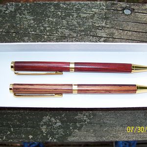 redheart & Honduran rosewood pen