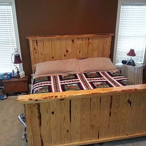 Rustic Farm House Bed