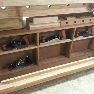 Workbench tool cabinet - rear shelves