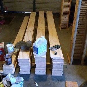 Plywood plank