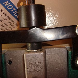 band_saw_tensioning_lever_1