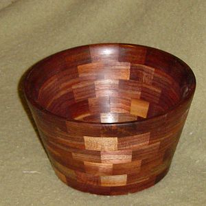 waalnut segmented bowl