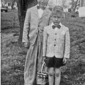 Don and Roger Easter 1952