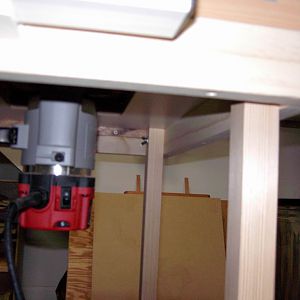 Router table (MLCS) and Router (milwaukee)