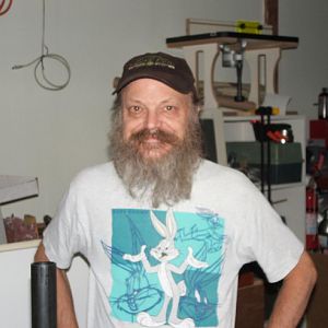 Johnpipe in BBunny T-shirt