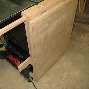 folding outfeed table - table stowed