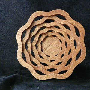 Mahogany small wavy basket