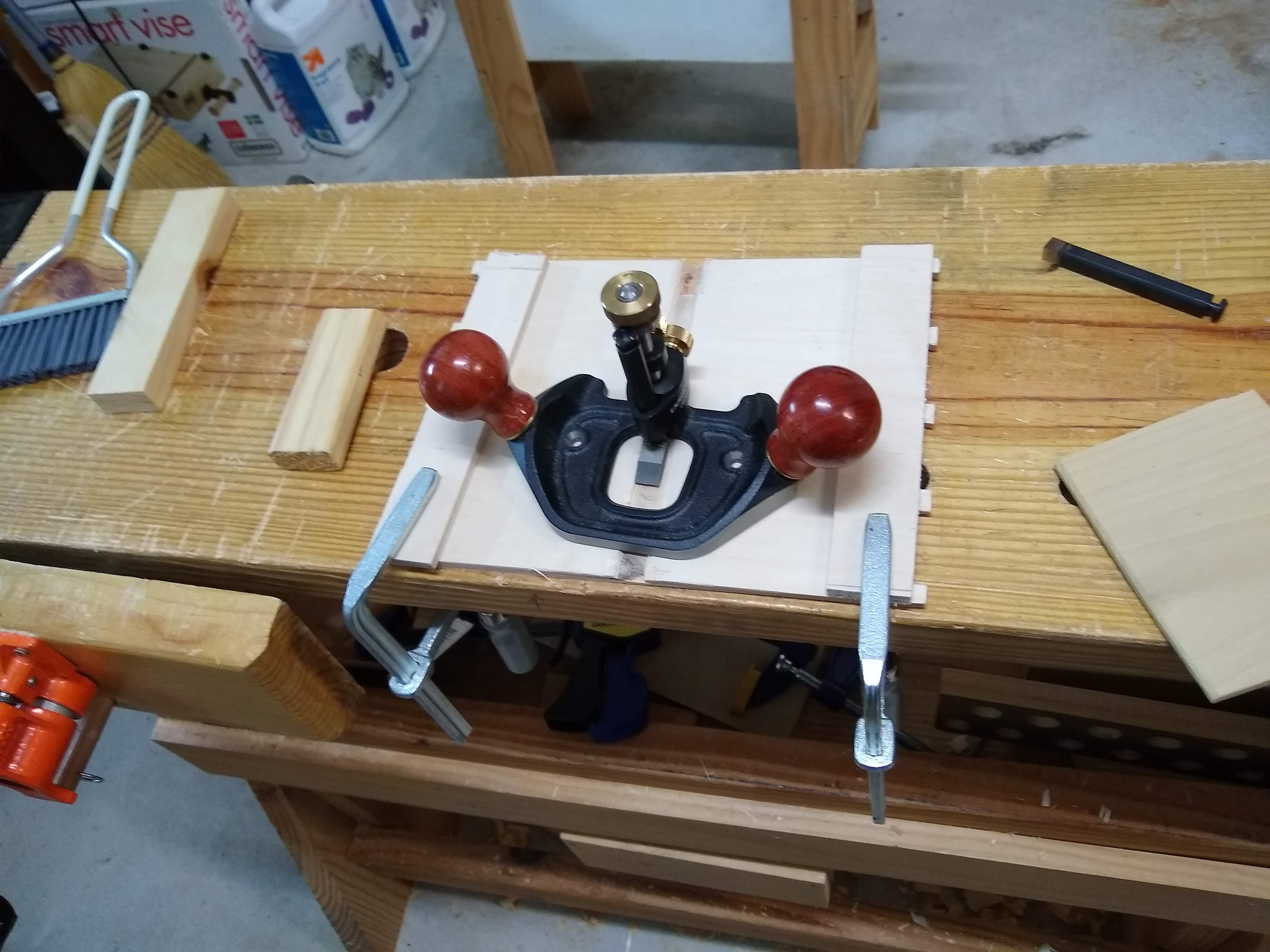 06_Cleaning out dado with router plane_6.27.20.jpg