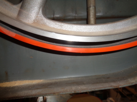 1-bandsaw_tires_troubles_003