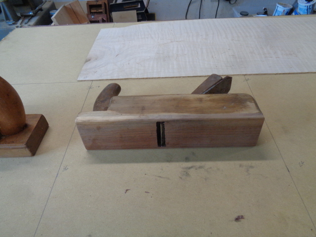 1-wood_planes_and_wood_047