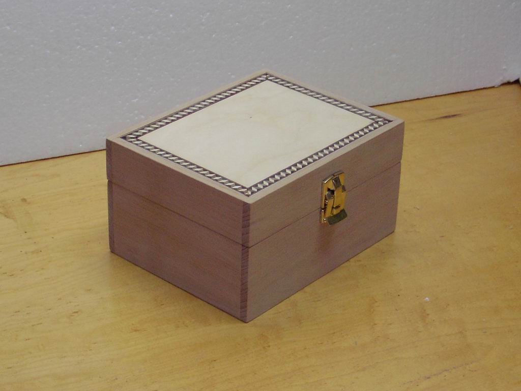 Box with inlay (closed)