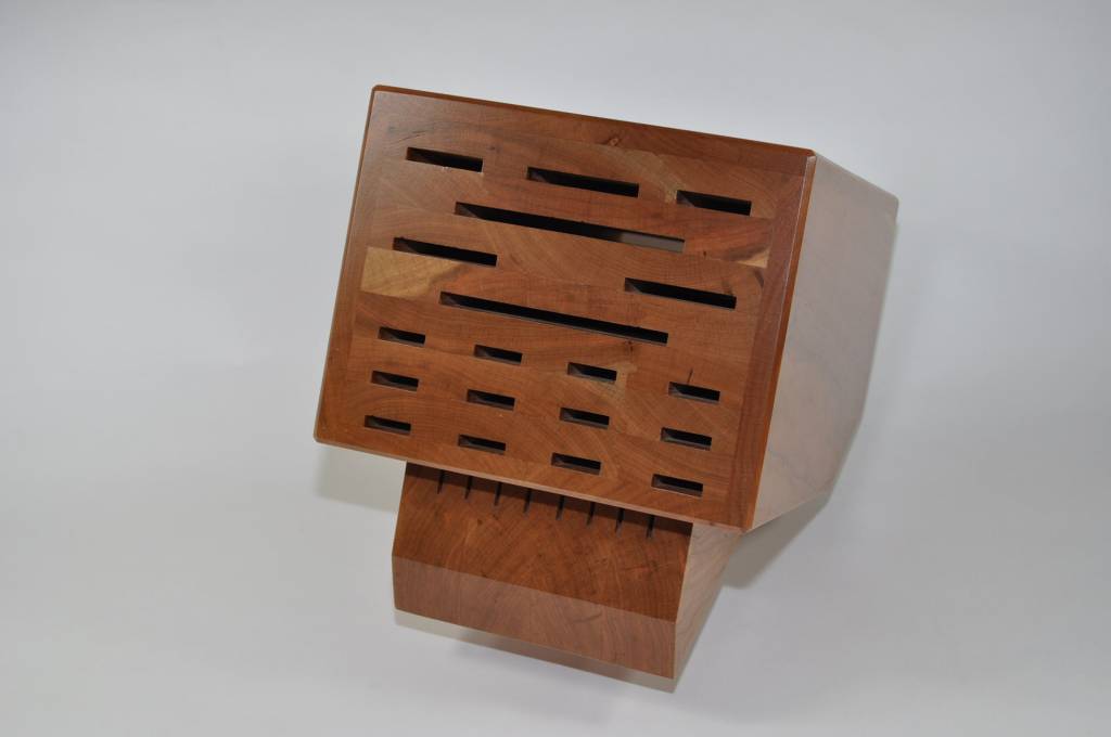 Cherry counter top knife block - 19 slots