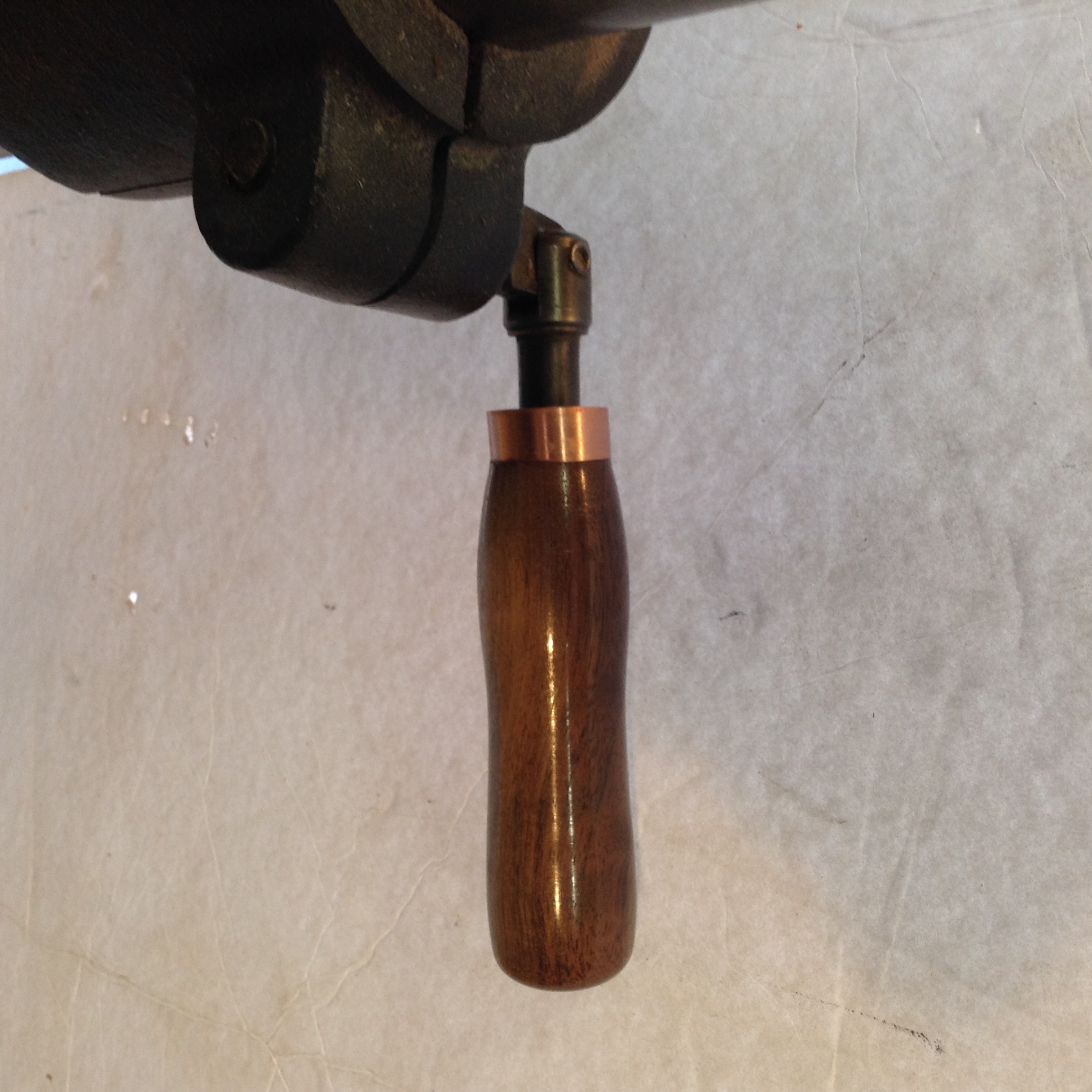 Drill press table lock handle extension