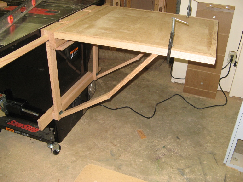 folding outfeed table - support arm evaluation