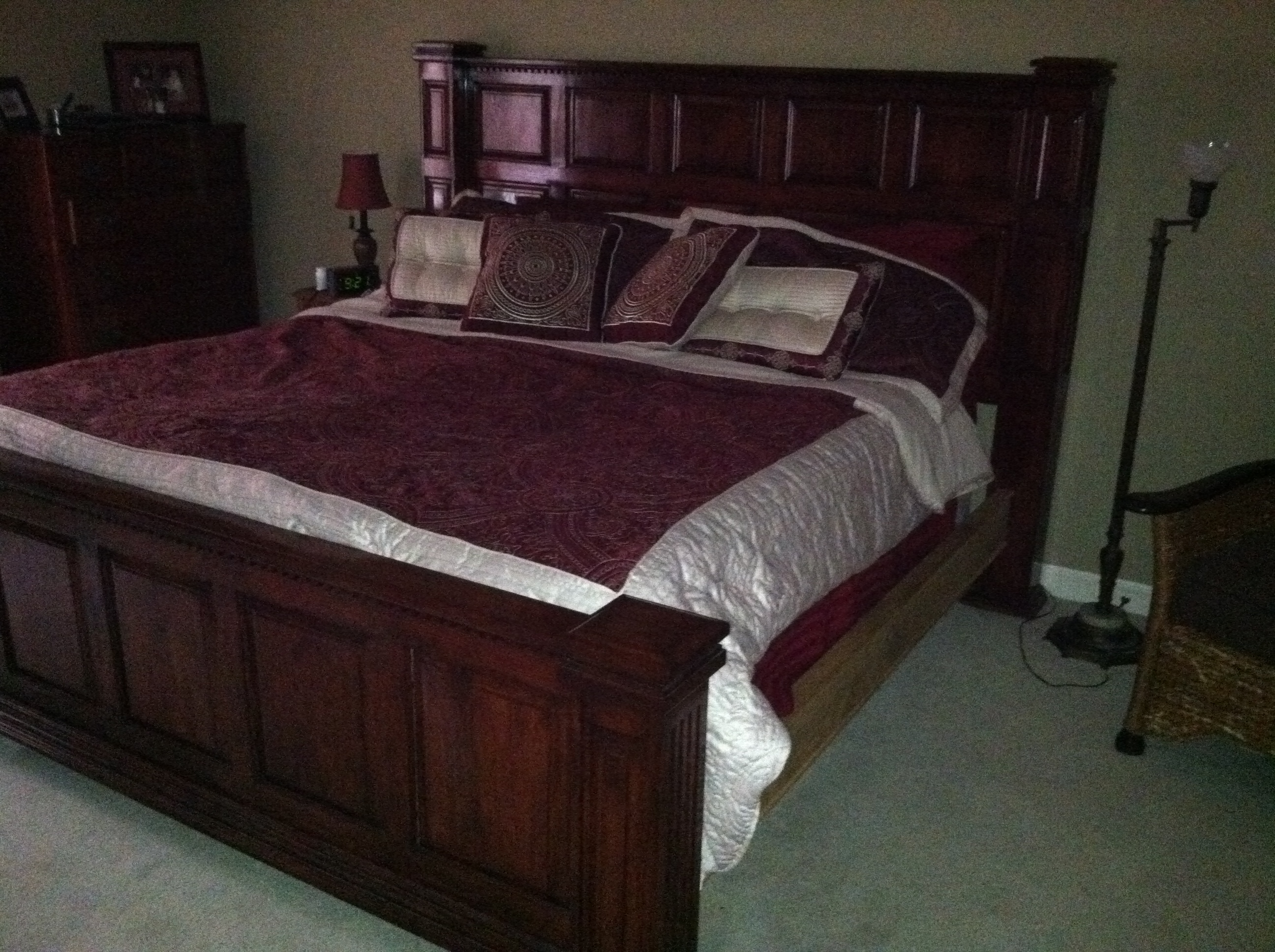 King Size Raised Panel Red Oak Bed