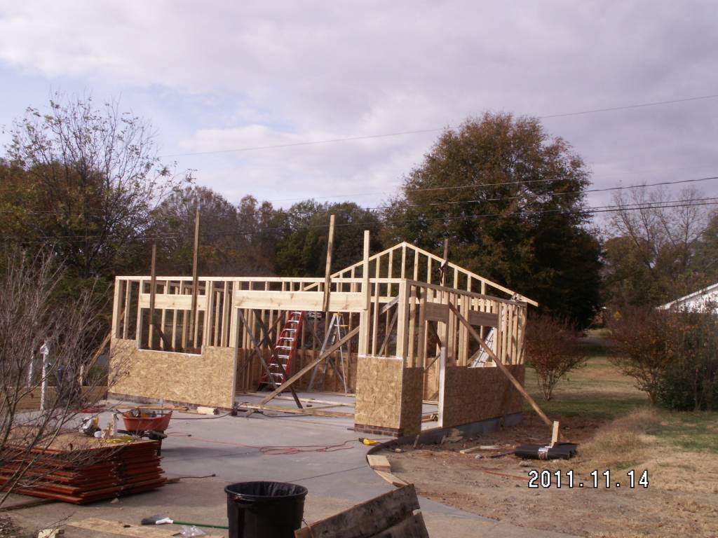 Trusses going up