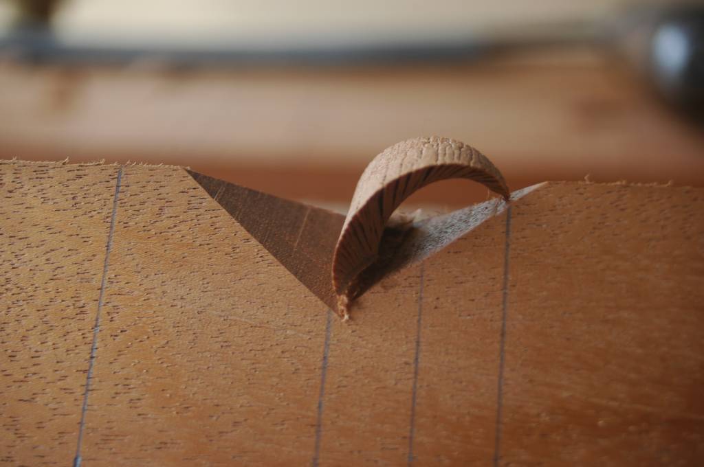 why we love mahogany (bed post)