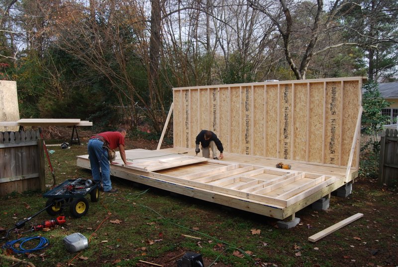 12' x 20' barn style workshop