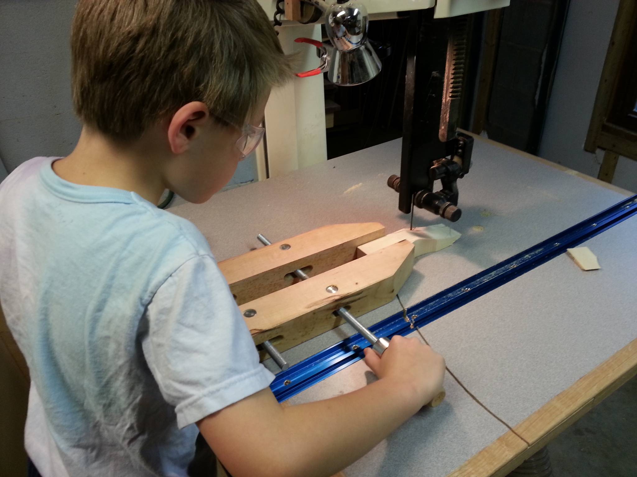 Building pinewood derby cars