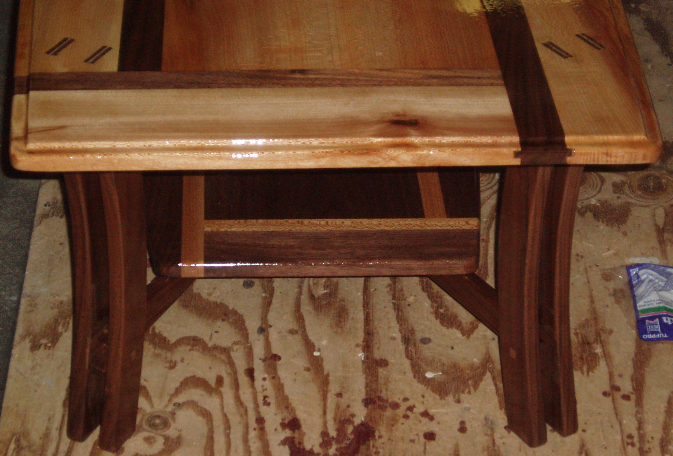 coffee table-legs and lower shelf