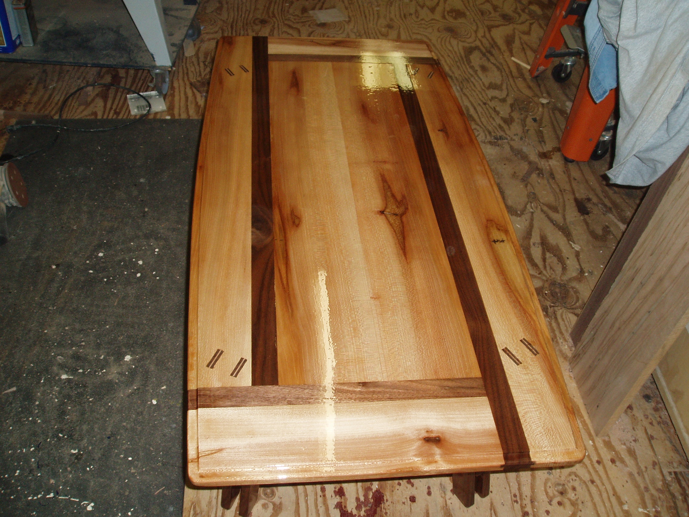 coffee table top end view