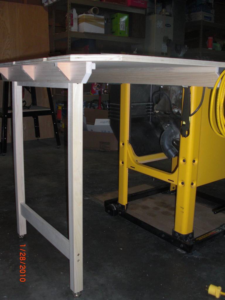 DW746X Outfeed Table