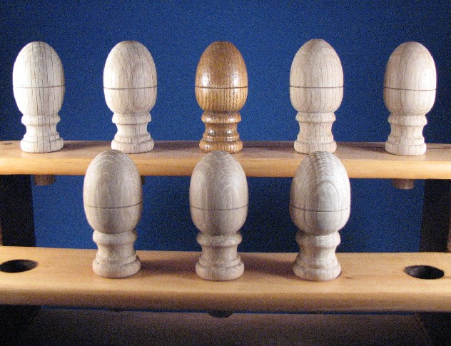 finials