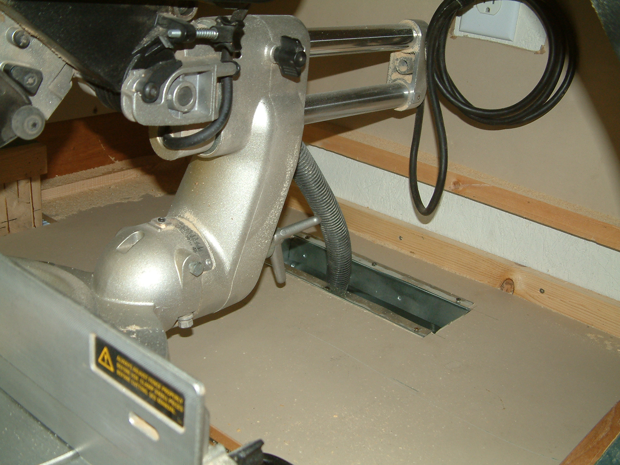 Miter saw dust collection hood