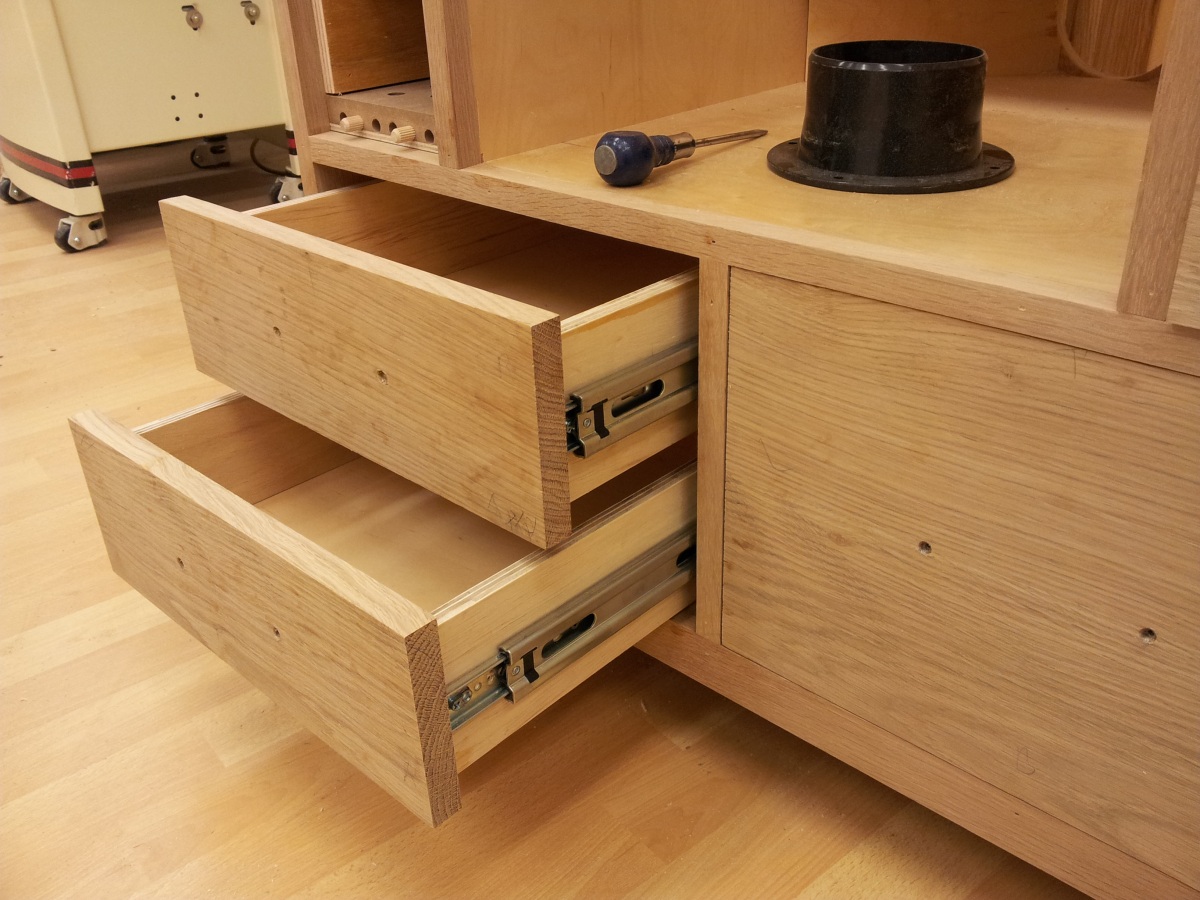 New router table WIP - drawers