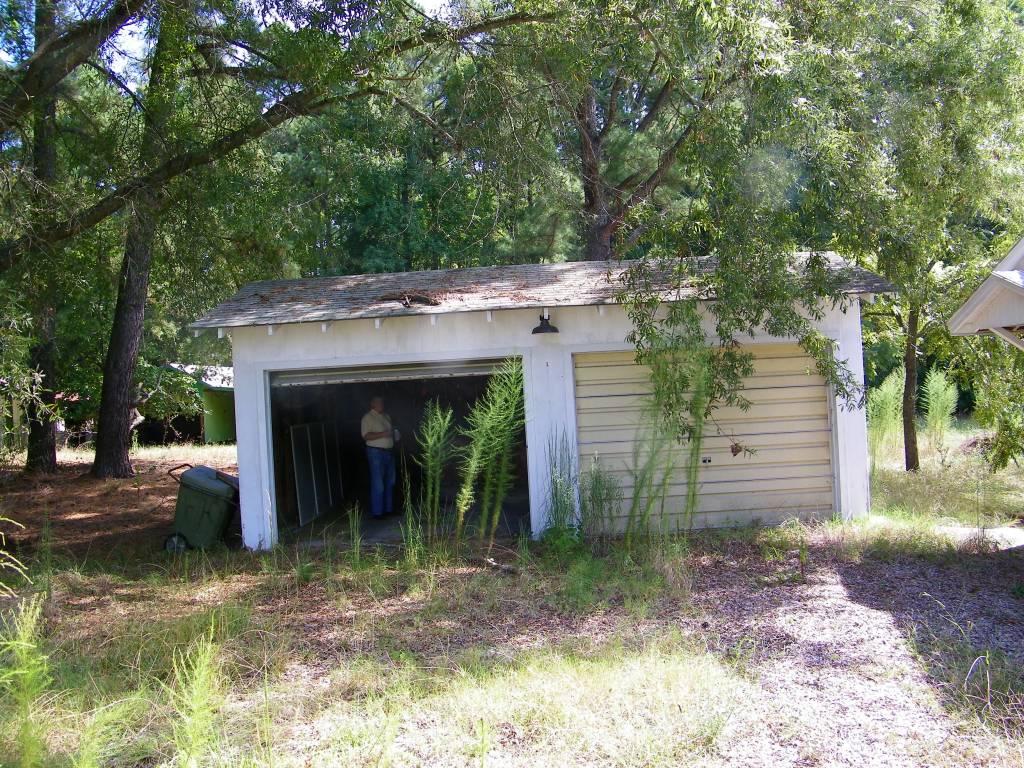 outbuilding 2