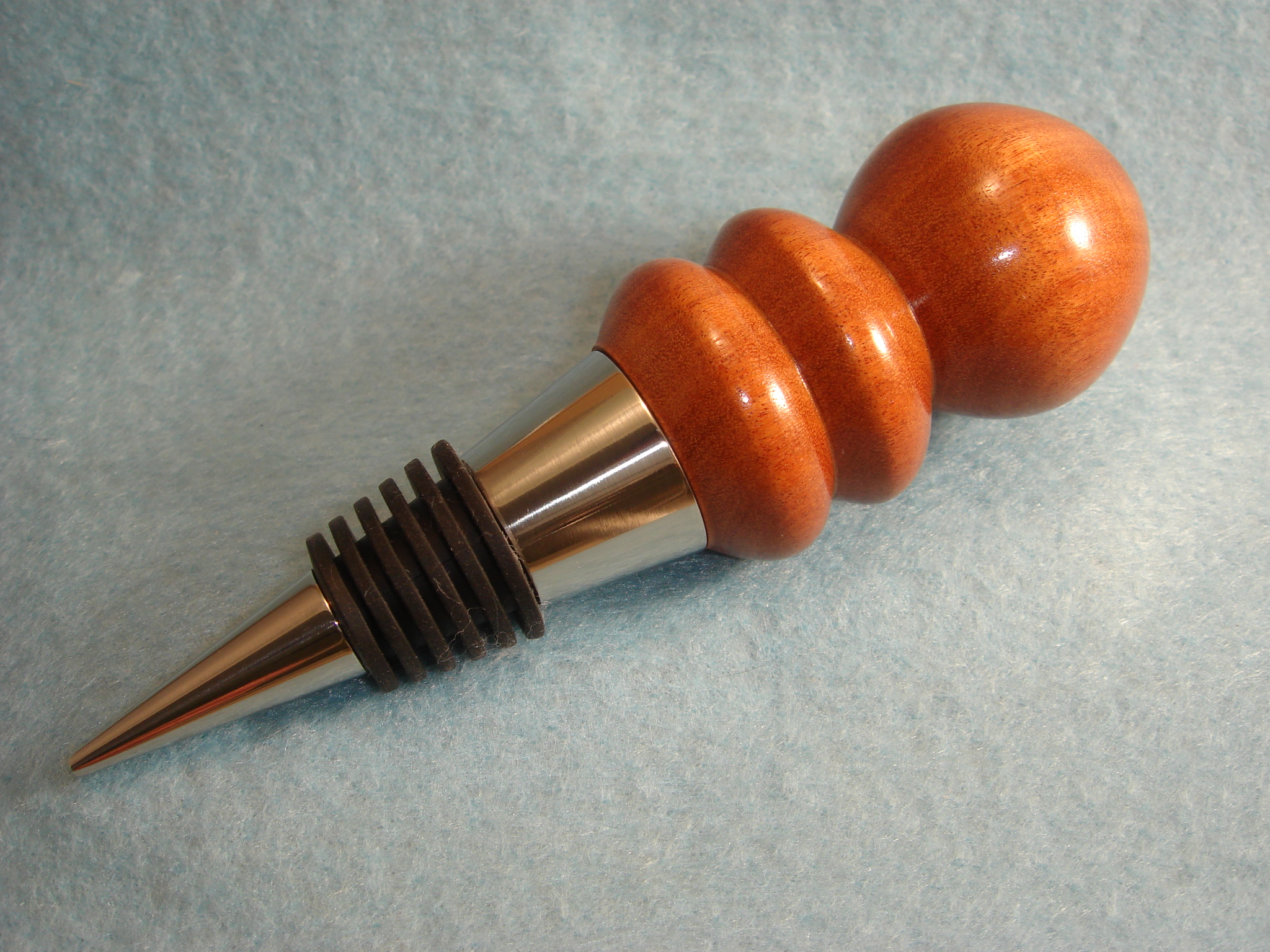 Quina Wood Bottlestopper