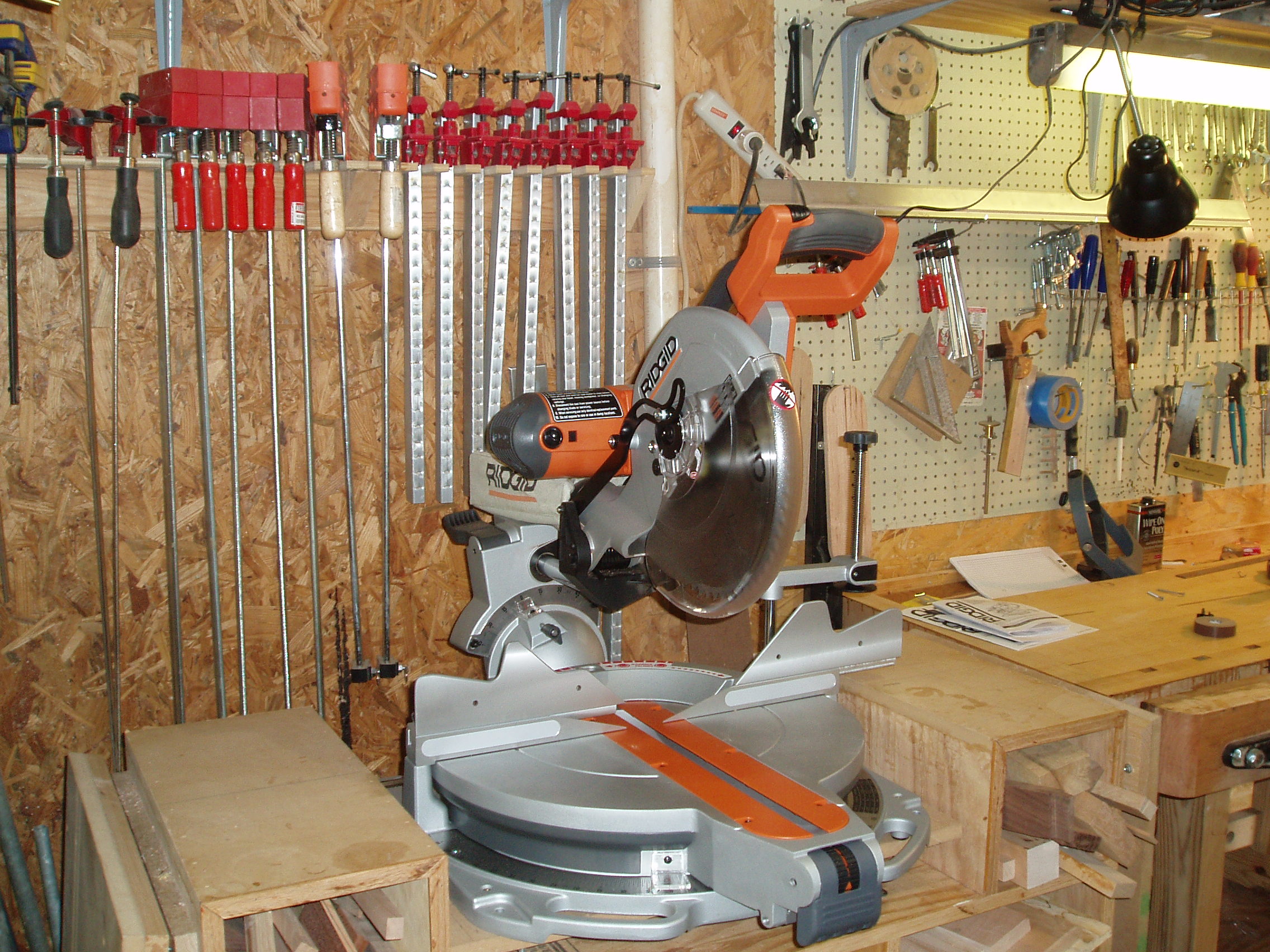 Ridgid 12" compound sliding miter saw