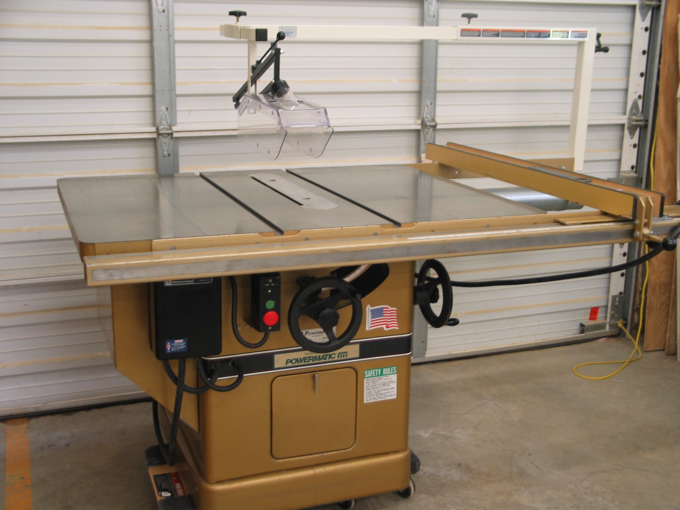 Scoring table saw