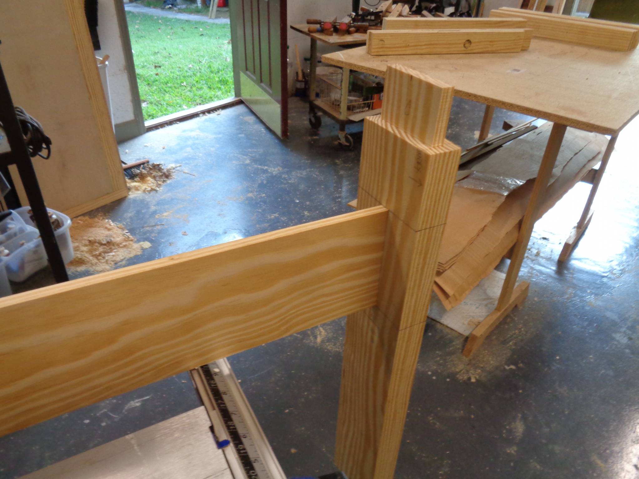 trestle_table_curly_and_pine_004