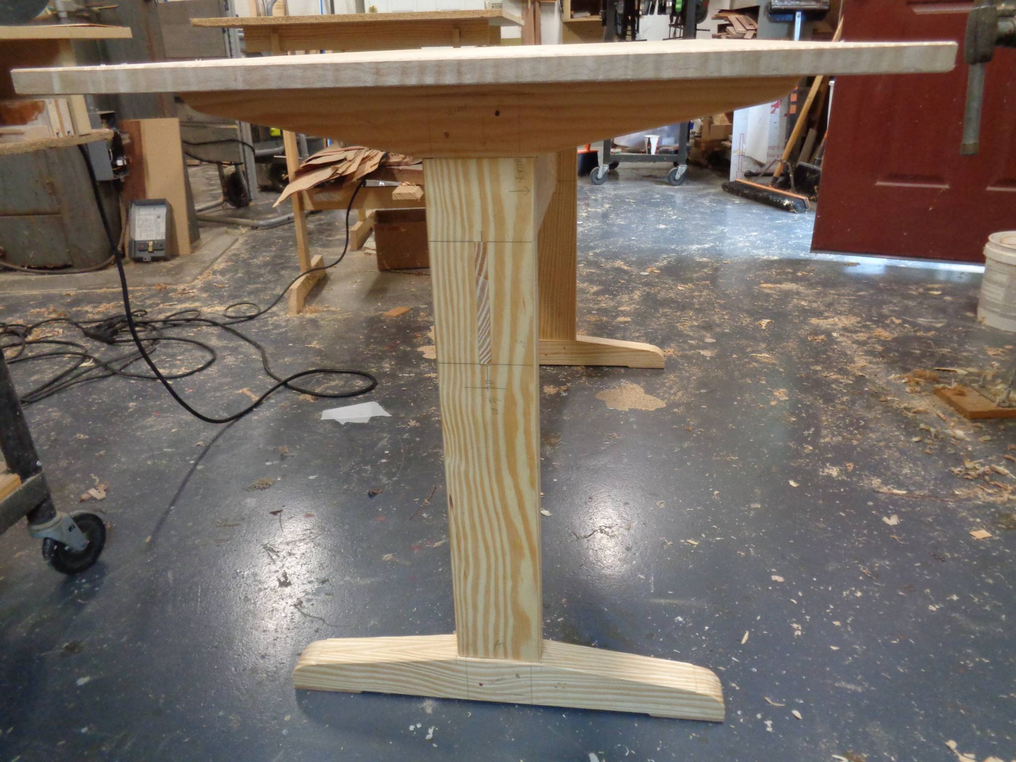 trestle_table_curly_and_pine_017