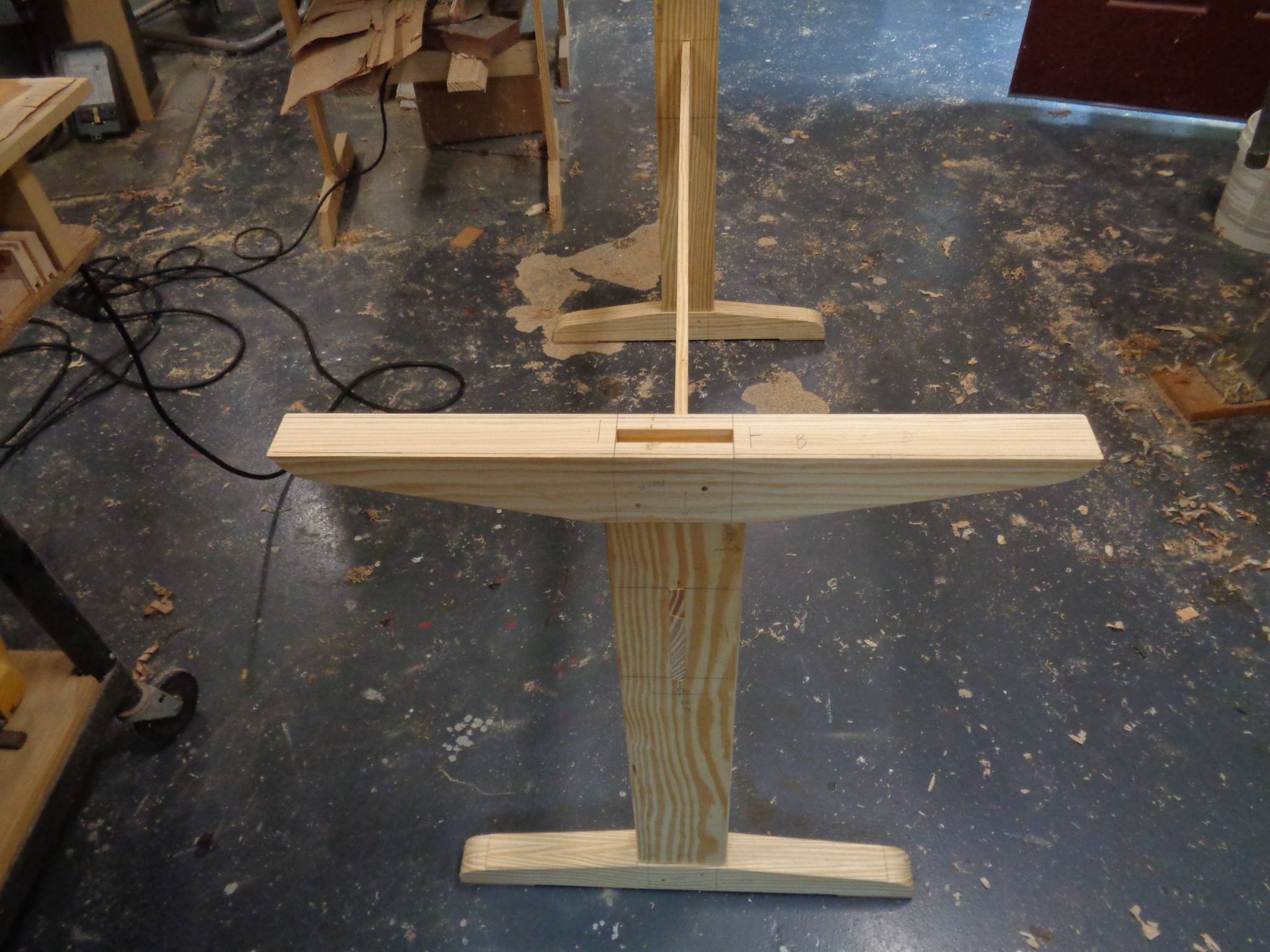 trestle_table_curly_and_pine_019